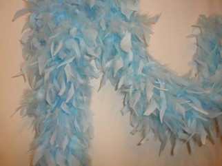 BOA - Izstrādajums no spalvām BOA - Izstrādajums no spalvām