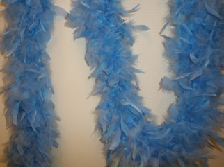 BOA - Izstrādajums no spalvām BOA - Izstrādajums no spalvām