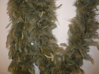 BOA - Izstrādajums no spalvām BOA - Izstrādajums no spalvām