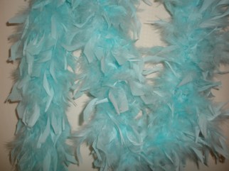 BOA - Izstrādajums no spalvām BOA - Izstrādajums no spalvām