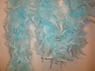 BOA - Izstrādajums no spalvām BOA - Izstrādajums no spalvām