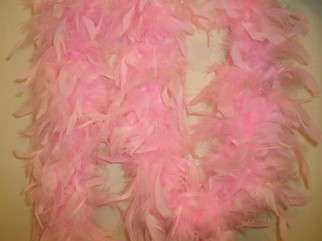 BOA - Izstrādajums no spalvām BOA - Izstrādajums no spalvām